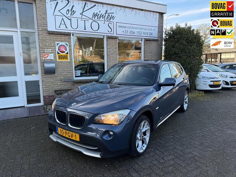 Blauw (metallic) Occasion 2011 BMW X1 SUV | € 8.950 (Eerlijke prijs) - Afbeelding 1/4