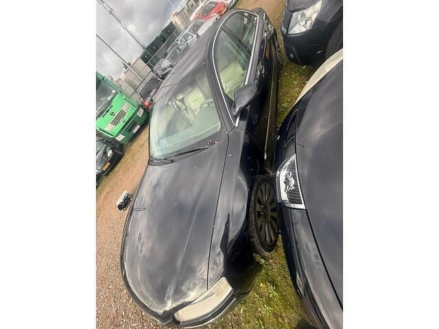 Zwart Gebruikt 1997 Audi A8 Business Sedan | € 2.999 - Afbeelding 1/4