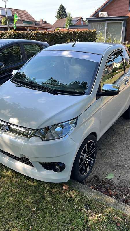 Wit Gebruikt 2017 Aixam Crossline Coupé | € 10.500 - Afbeelding 1/1