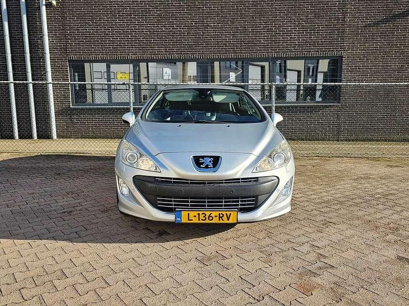 Zilver Gebruikt 2010 Peugeot 308 CC Sport Cabriolet | € 4.500 (Goede deal) - Afbeelding 1/4