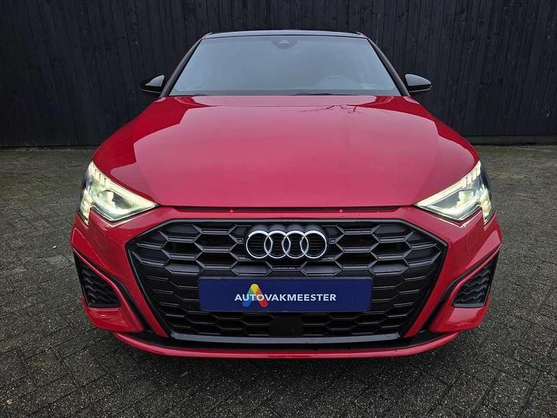 Occasion Audi A3 Sportback e-tron Competition 2022 Rood Hatchback