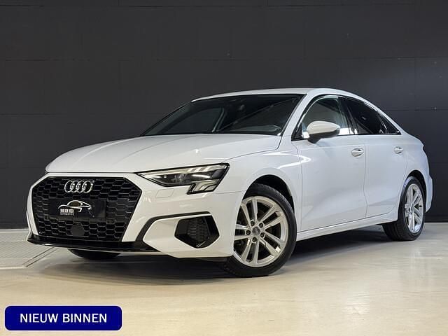Wit Gebruikt 2020 Audi A3 Business Sedan | € 20.800 (Eerlijke prijs) - Afbeelding 1/4