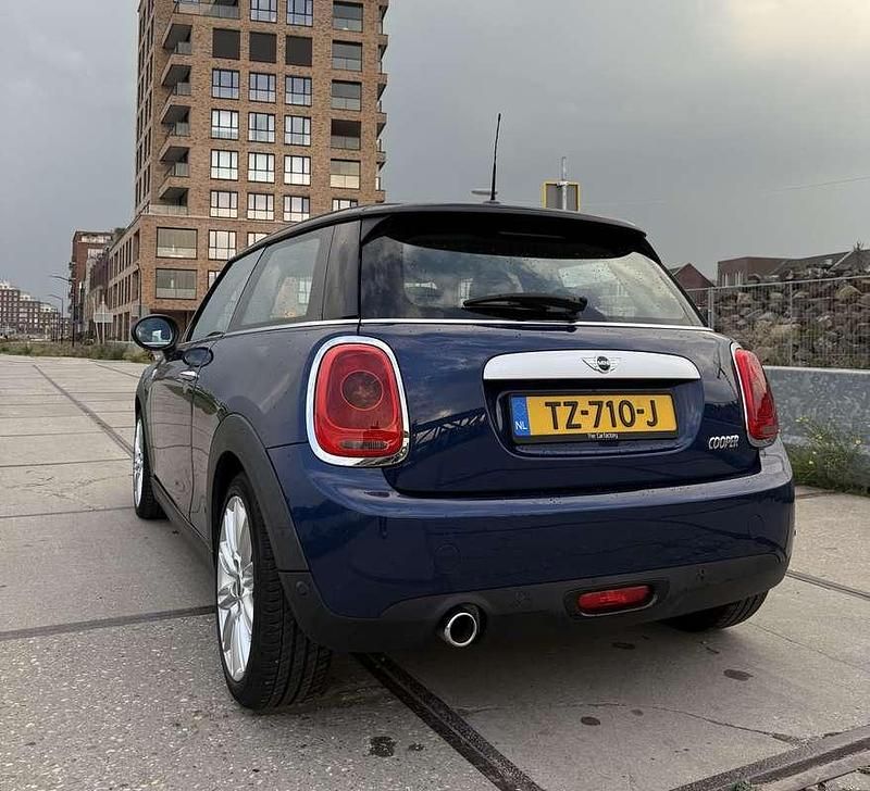 Blauw Gebruikt 2015 Mini Cooper Business Hatchback | € 8.495 (Eerlijke prijs) - Afbeelding 1/4