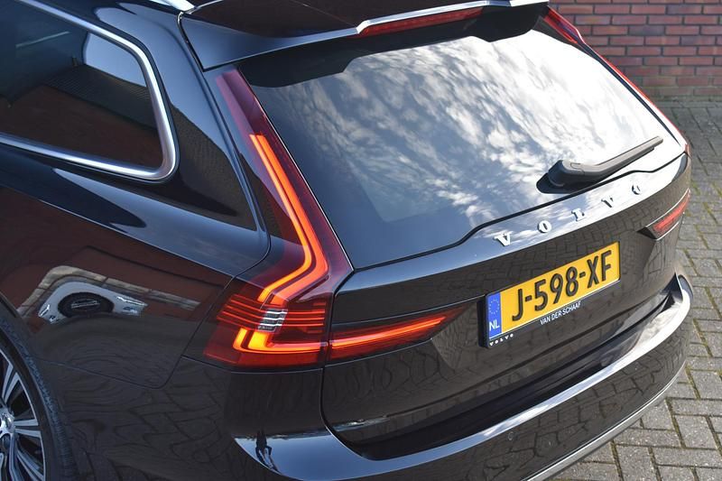 Occasion Volvo V90 Inscription 340 PK (250 kW) 2020 Zwart (metallic) Stationwagen