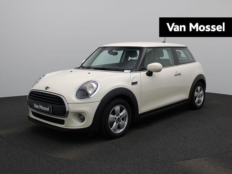 Wit Gebruikt 2020 Mini Cooper Hatchback | € 14.900 (Super prijs) - Afbeelding 1/4