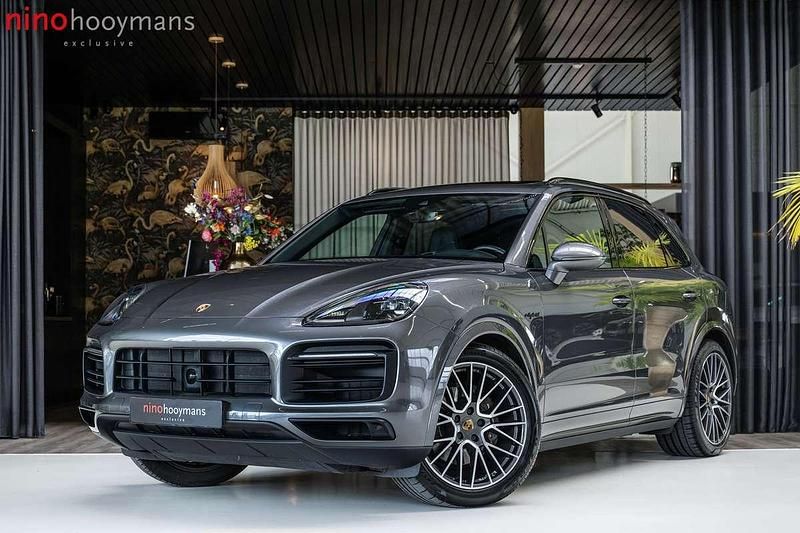 Grijs Gebruikt 2019 Porsche Cayenne Sport SUV | € 64.950 (Eerlijke prijs) - Afbeelding 1/4