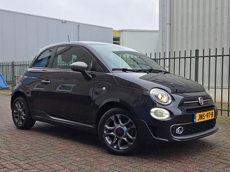 Zwart Gebruikt 2019 Fiat 500 Lounge Hatchback | € 12.450 (Eerlijke prijs) - Afbeelding 1/4