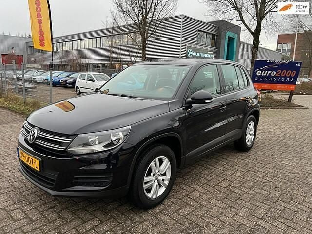Zwart Gebruikt 2013 VW Tiguan SUV | € 7.250 (Goede deal) - Afbeelding 1/4