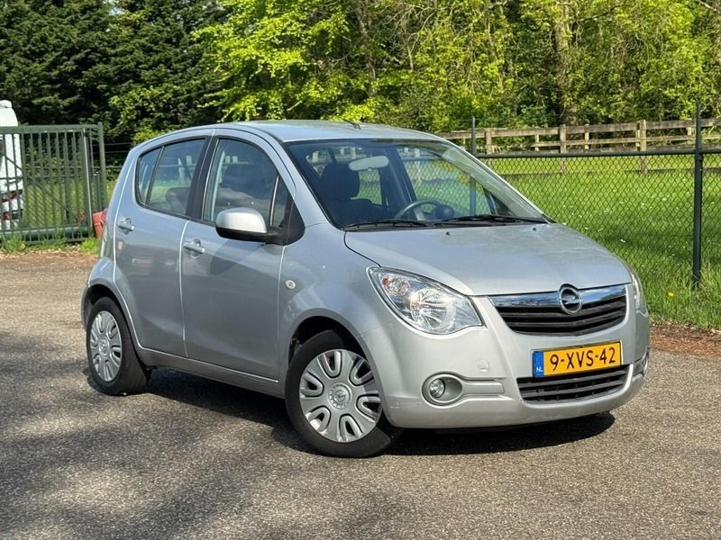 Grijs Gebruikt 2014 Opel Agila Edition Hatchback | € 8.450 (Eerlijke prijs) - Afbeelding 1/4
