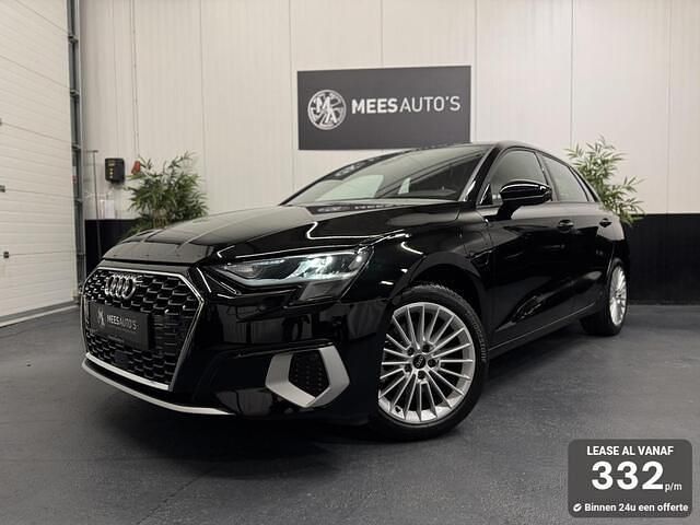 Zwart Occasion 2022 Audi A3 Sportback Advanced Hatchback | € 24.850 (Super prijs) - Afbeelding 1/4
