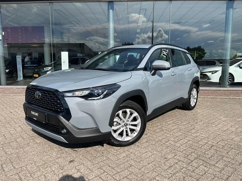 Grijs Gebruikt 2024 Toyota Corolla Cross Active SUV | € 33.795 - Afbeelding 1/4
