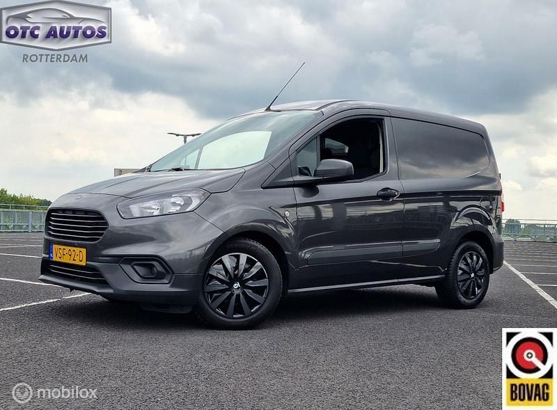 Grijs Gebruikt 2022 Ford Transit Trend Van | € 13.995 (Goede deal) - Afbeelding 1/4