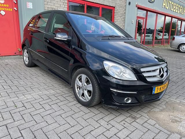 Occasion Mercedes B180 Business 109 PK (80 kW) 2010 Zwart MPV