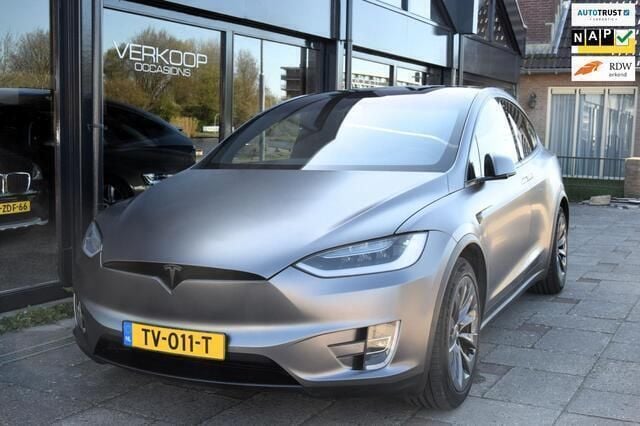 Rood Gebruikt 2018 Tesla Model X SUV | € 31.995 (Eerlijke prijs) - Afbeelding 1/4