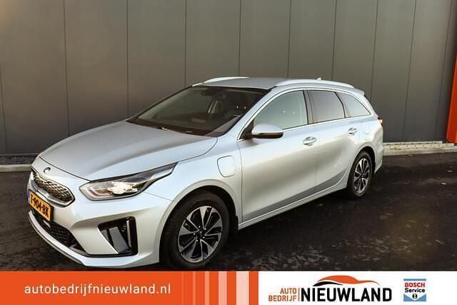 Grijs Gebruikt 2020 Kia Ceed Sportswagon Advance Stationwagen | € 22.350 (Iets duurder) - Afbeelding 1/4