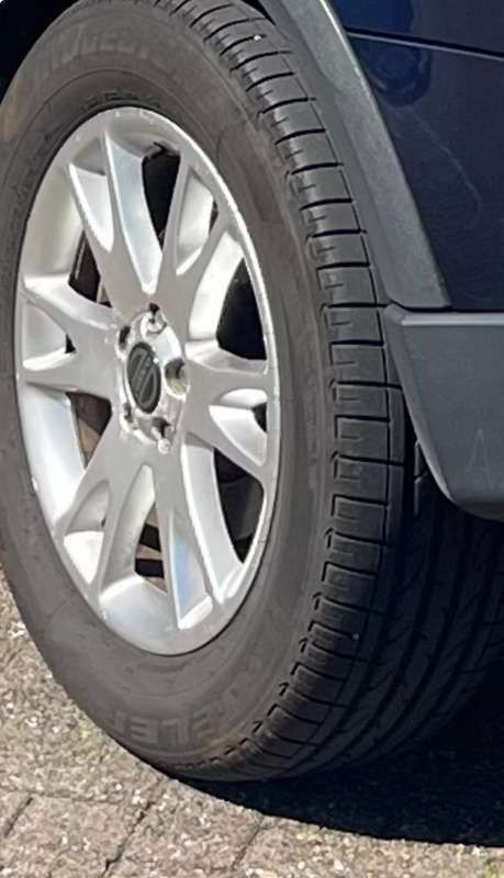 Gebruikt 2004 Volvo XC90 Comfort SUV | € 3.000 (Eerlijke prijs) - Afbeelding 1/4