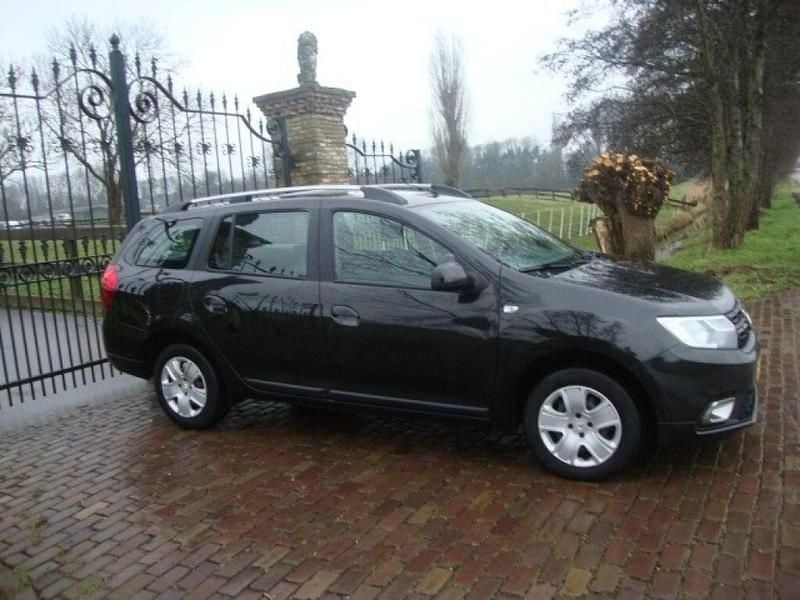 Occasion Dacia Logan Lauréate 90 PK (66 kW) 2018 Zwart Sedan