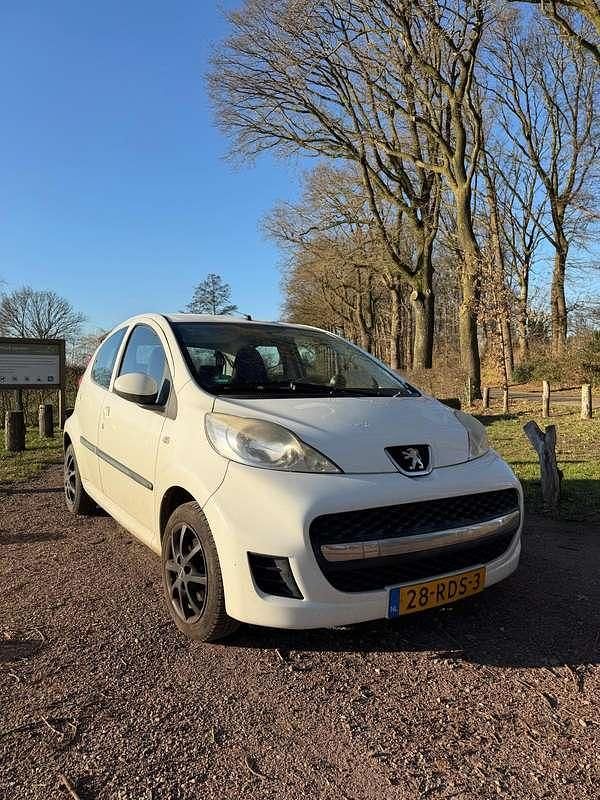 Occasion Peugeot 107 68 PK (50 kW) 2011 Wit Hatchback