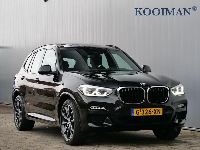 Zwart Gebruikt 2020 BMW X3 Executive SUV | € 35.395 (Goede deal) - Afbeelding 1/4