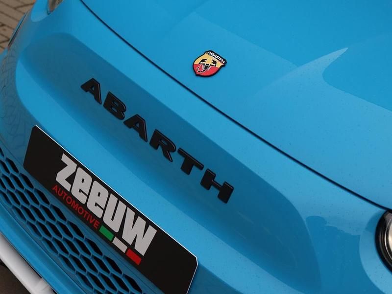 Nieuw Abarth 500e 114 kW (155 PK) 2025 Blauw Hatchback
