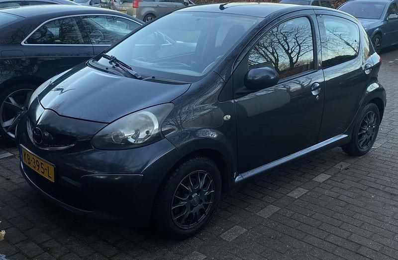 Gebruikt 2006 Toyota Aygo Hatchback | € 1.100 (Goede deal) - Afbeelding 1/4