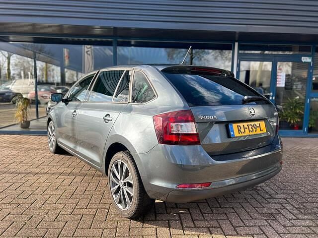 Occasion Skoda Rapid Drive 95 PK (69 kW) 2018 Grijs Hatchback