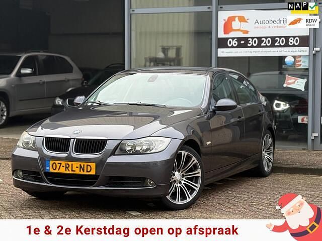 Grijs Occasion 2005 BMW 320 Executive Sedan | € 4.945 (Eerlijke prijs) - Afbeelding 1/4