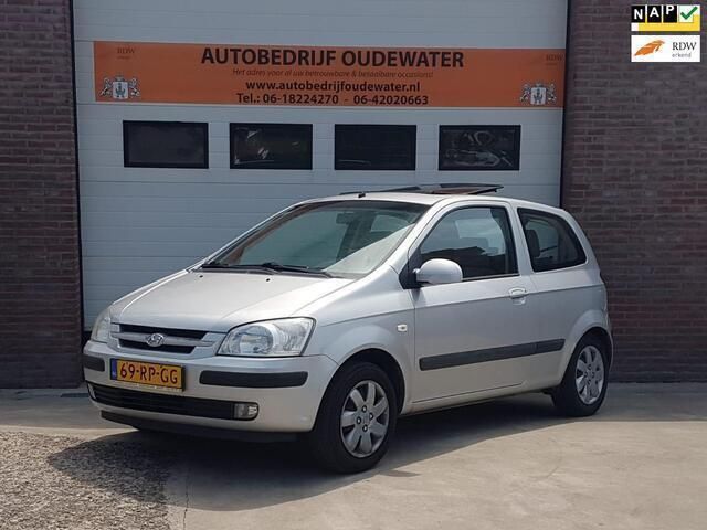 Grijs Gebruikt 2005 Hyundai Getz Dynamiq Hatchback | € 995 (Eerlijke prijs) - Afbeelding 1/4