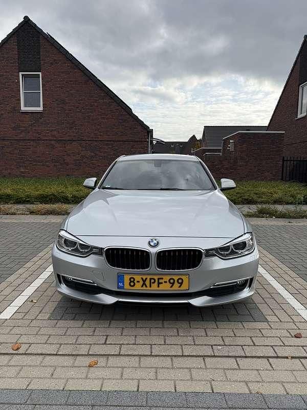 Gebruikt 2014 BMW 316 Luxury Line Sedan | € 12.000 (Iets duurder) - Afbeelding 1/4