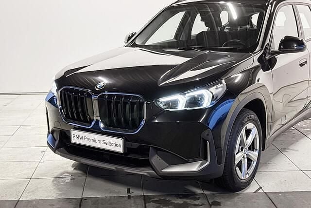 Occasion BMW X1 Comfort Edition 136 PK (100 kW) 2024 Saphirschwarz metallic (zwart metallic) SUV