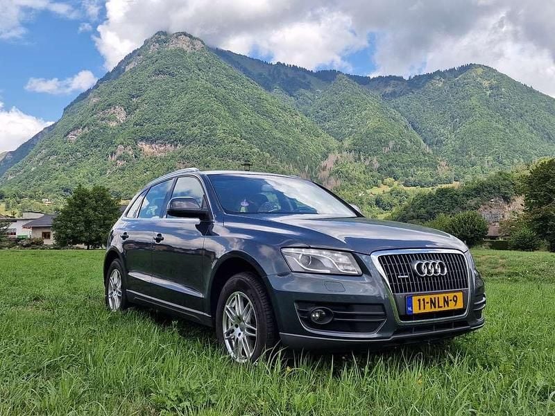 Grijs Gebruikt 2010 Audi Q5 Proline SUV | € 13.500 (Eerlijke prijs) - Afbeelding 1/4
