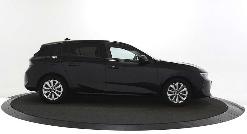 Occasion Opel Astra Business Edition 112 PK (82 kW) 2025 Zwart Hatchback