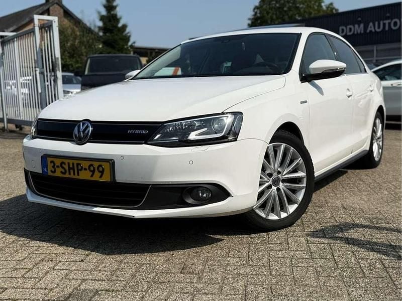 Wit Gebruikt 2013 VW Jetta Hybrid Highline Sedan | € 5.999 - Afbeelding 1/4