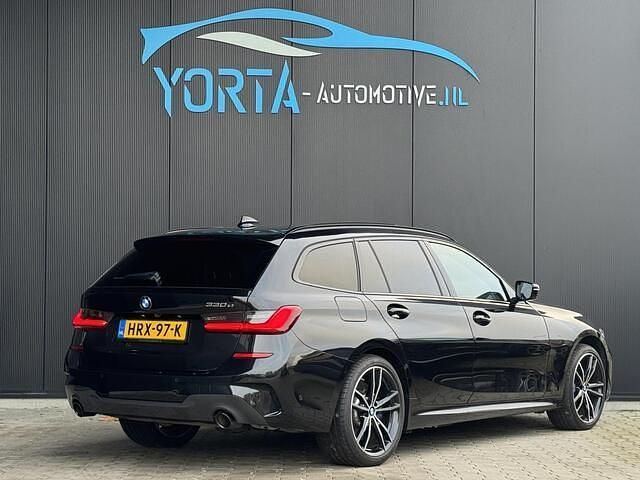 Occasion BMW 330 Executive 184 PK (135 kW) 2021 Zwart Stationwagen