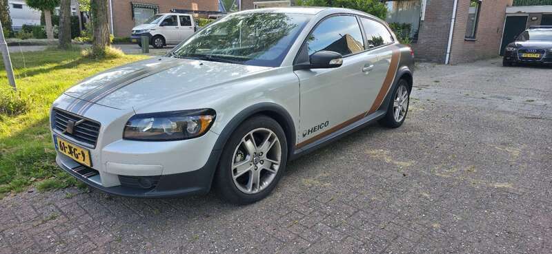 Wit Gebruikt 2009 Volvo C30 Hatchback | € 2.500 - Afbeelding 1/4