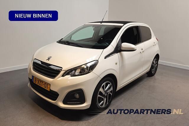 Wit Gebruikt 2014 Peugeot 108 Active Top Hatchback | € 7.950 (Duur) - Afbeelding 1/4