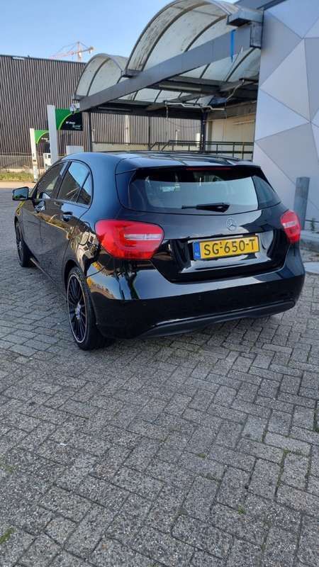 Zwart Gebruikt 2013 Mercedes A180 Ambition Stationwagen | € 11.500 (Eerlijke prijs) - Afbeelding 1/4