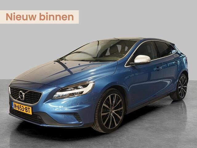 Blauw Gebruikt 2020 Volvo V40 Stationwagen | € 17.895 (Eerlijke prijs) - Afbeelding 1/4