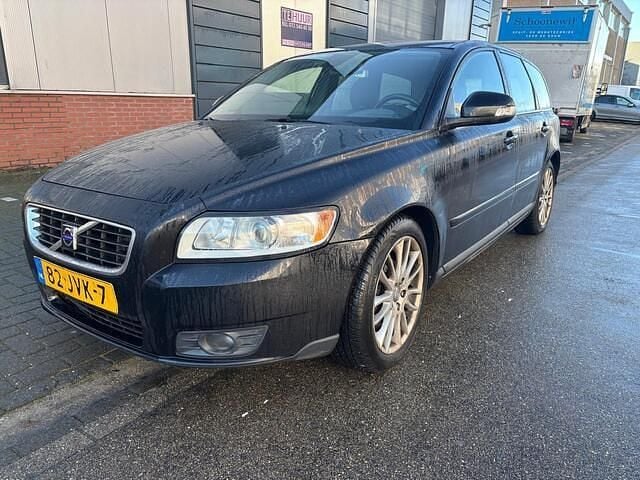 Zwart Occasion 2009 Volvo V50 Stationwagen | € 1.750 (Super prijs) - Afbeelding 1/4