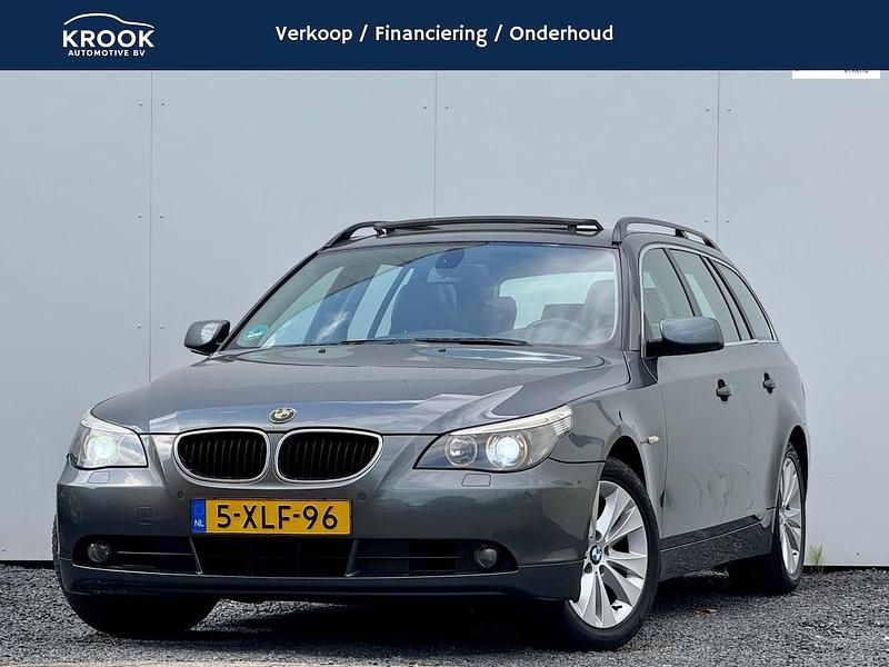 Grijs Gebruikt 2005 BMW 525 Executive Stationwagen | € 3.400 (Goede deal) - Afbeelding 1/4