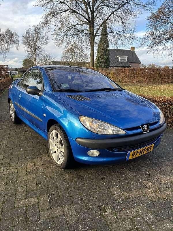 Gebruikt 2002 Peugeot 206 CC Cabriolet | € 1.999 (Eerlijke prijs) - Afbeelding 1/4
