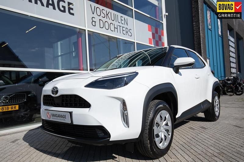Wit Gebruikt 2024 Toyota Yaris Cross SUV | € 27.850 (Goede deal) - Afbeelding 1/4
