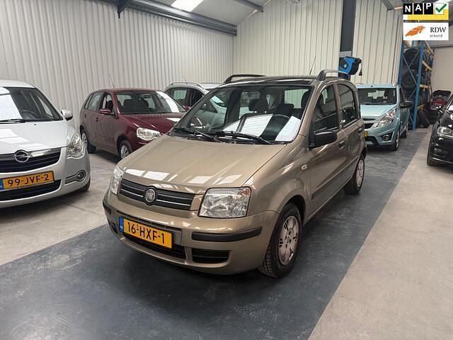 Beige (metallic) Occasion 2009 Fiat Panda Hatchback | € 3.450 (Eerlijke prijs) - Afbeelding 1/4
