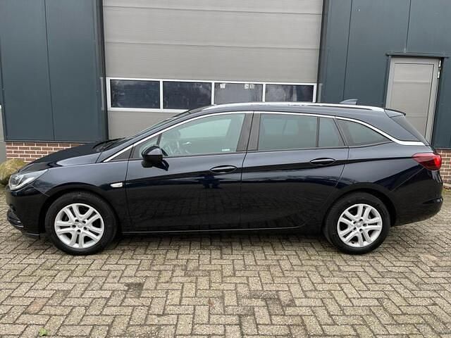 Occasion Opel Astra Edition 105 PK (77 kW) 2018 Blauw Stationwagen