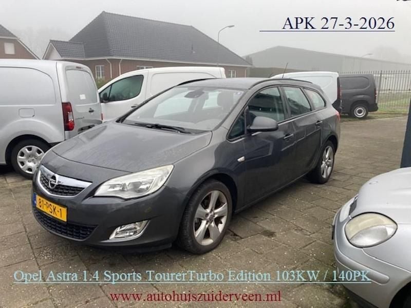 Grijs Gebruikt 2011 Opel Astra Edition Stationwagen | € 1.499 (Goede deal) - Afbeelding 1/3