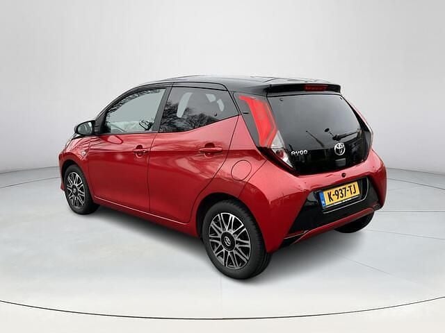 Occasion Toyota Aygo X-clusiv 72 PK (52 kW) 2021 Rood Hatchback
