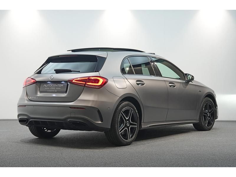 Occasion Mercedes A250 AMG 218 PK (160 kW) 2020 Grijs Hatchback