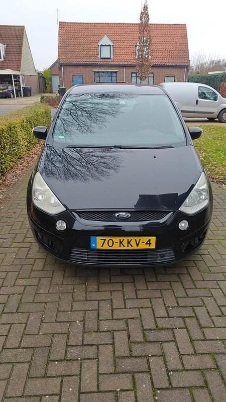 Gebruikt 2010 Ford S-MAX S MPV | € 3.500 (Super prijs) - Afbeelding 1/4