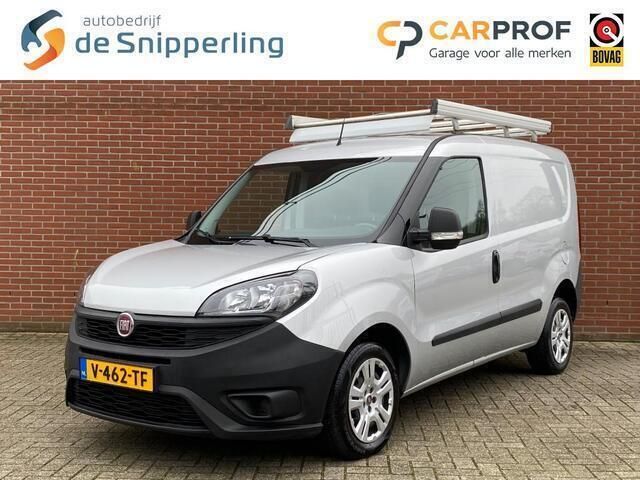 Grijs Gebruikt 2018 Fiat Doblò MPV | € 8.350 (Eerlijke prijs) - Afbeelding 1/4