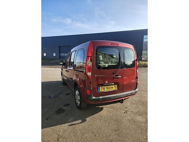 Occasion Renault Kangoo Expression 106 PK (77 kW) 2010 Rood MPV